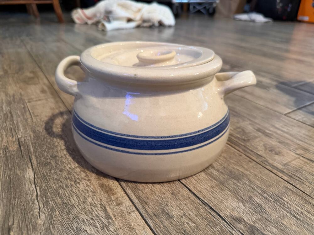Vintage Pfaltzgraff Rio Bean Pot Serving Dish White Blue